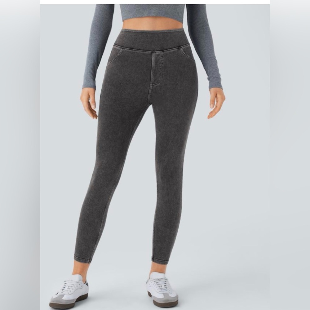 NWT Halara Flex Jeans Jeggings stretchy knit denim with a high waist. Size XS